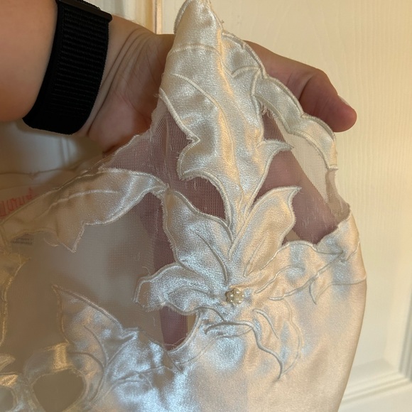 LA Lingerie white lacy top - Picture 6 of 9